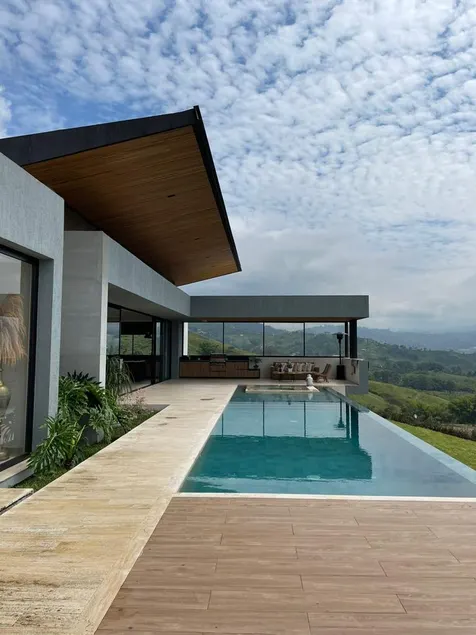 Luxury Villa Spectacular Views Sauna Jacuzzi BBQ - Image 1