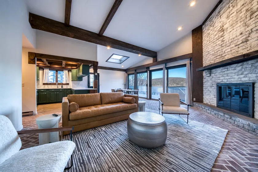 Luxury 2BR | Wood Fireplace | Near Windham Mtn - Image 1