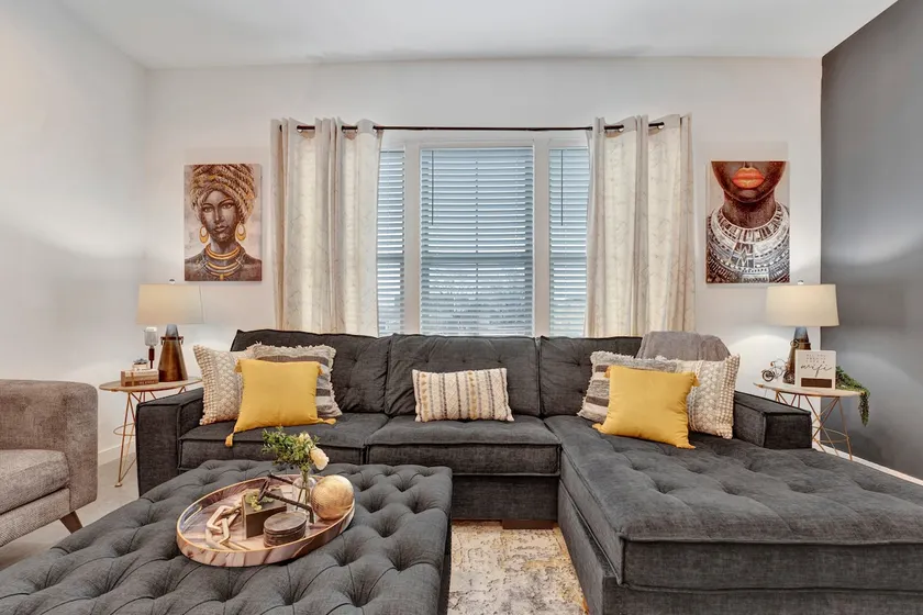 Downtown Memphis Loft! Walking distance from Beale street! Garage parking! - Image 1