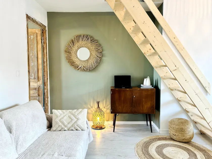 Cosy apartment 200m from the beach - Image 1