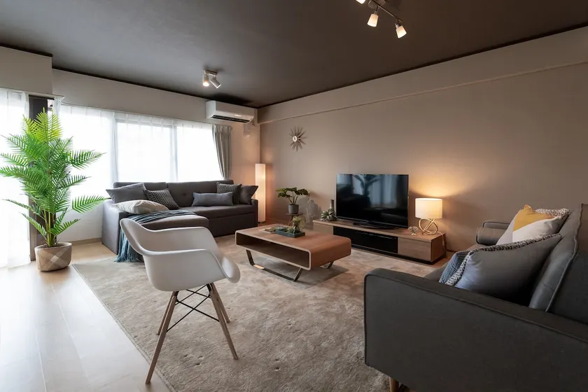 [Little Santa] Designers House/Ginowan City/Good Access/11 people/Room 402 - Image 1