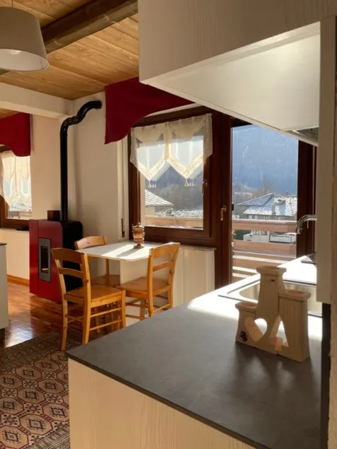 Family Vacation Home - Image 1