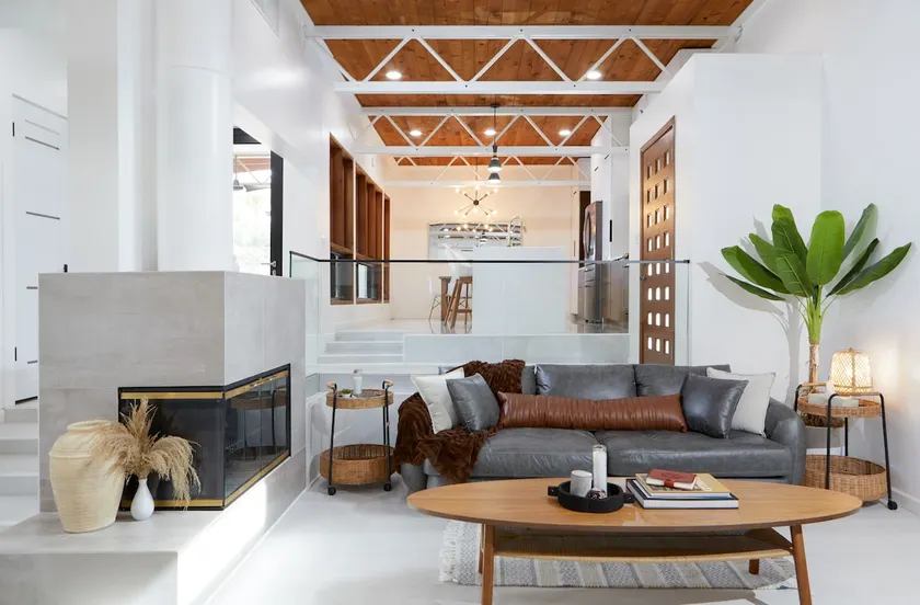 Sonoran Modernist Beauty - Image 1