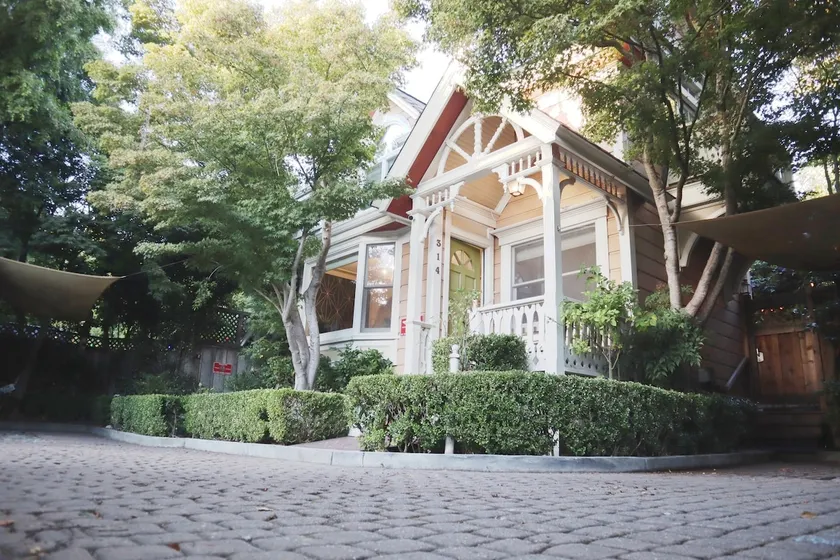 Beach Oasis in Downtown Santa Cruz - Image 1