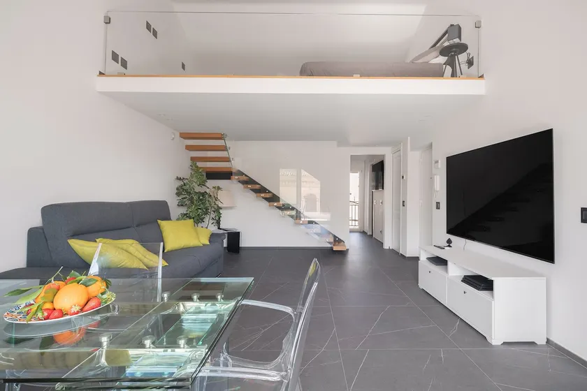 Archimedes luxury apartment with terrace - Image 1