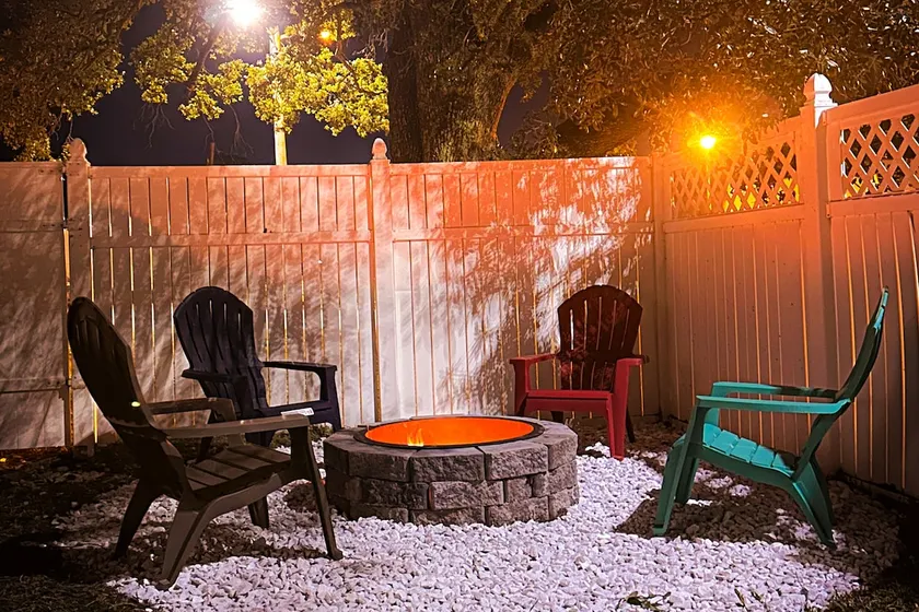Beautiful Villa in Myrtle Beach within 4 min walk to the beach - Image 1