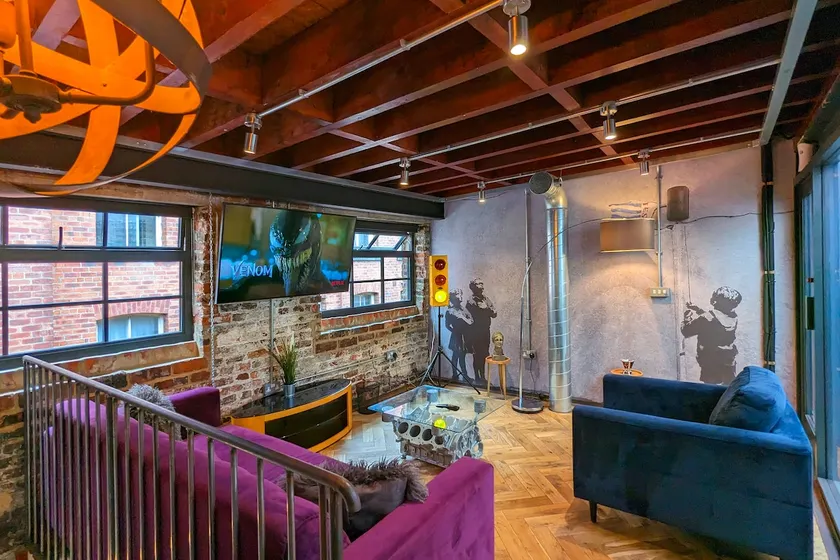 Blayds 9 - 2 Bedroom Townhouse - Image 1