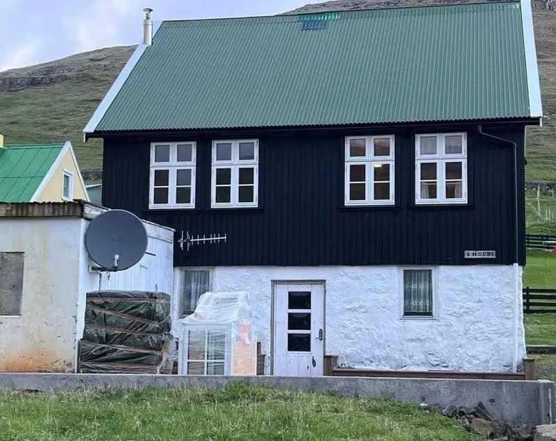 Horni Húsavík Sandoy - Image 1