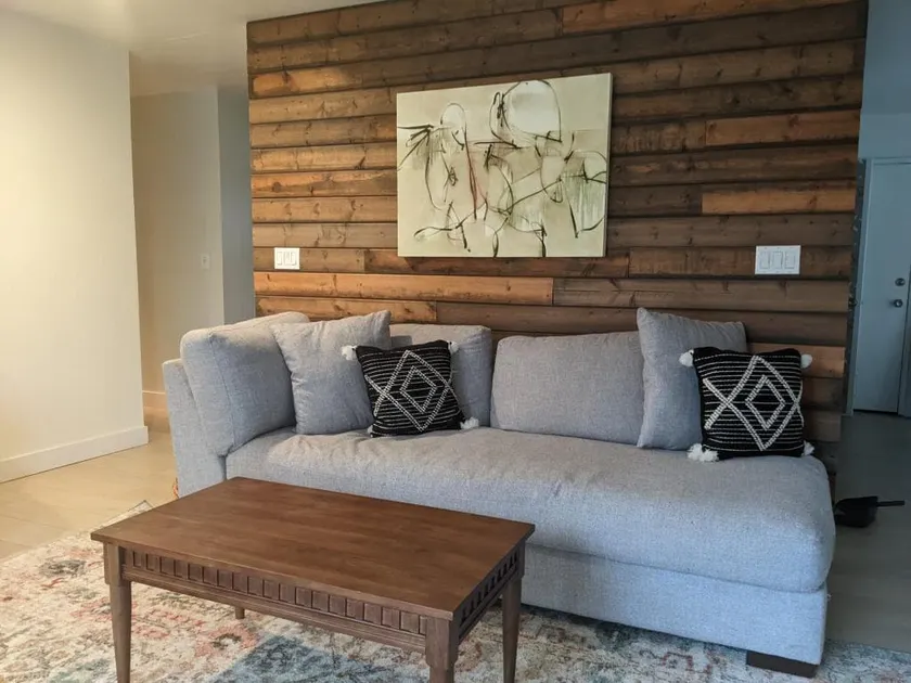 3bed 2bath full kitchen and off street parking - Image 1