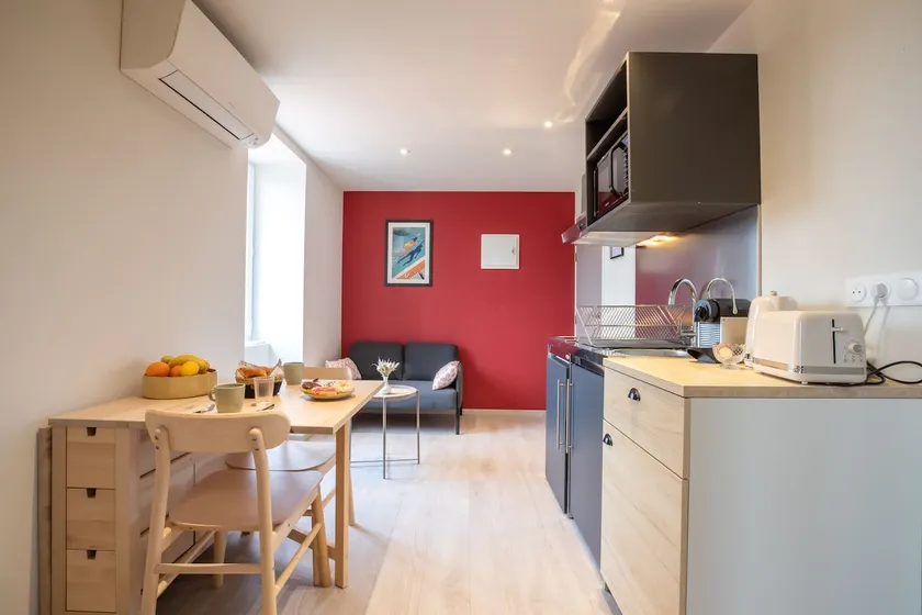 Apartment 4 in the heart of Santenay - Image 1