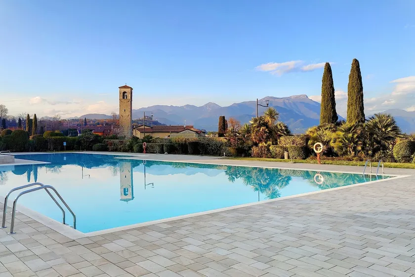 [The Terrace on the Lake] - beautiful view of Lake Garda - Image 1