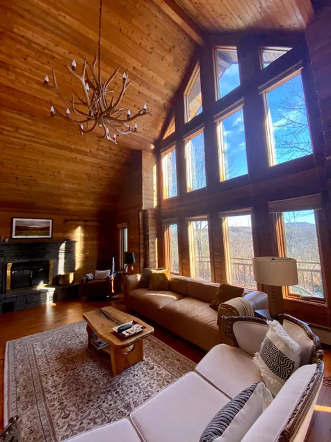 Catskills Chalet - Image 1
