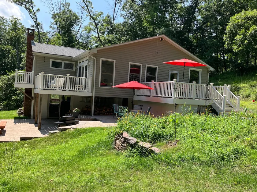 Creekside Retreat - Image 1
