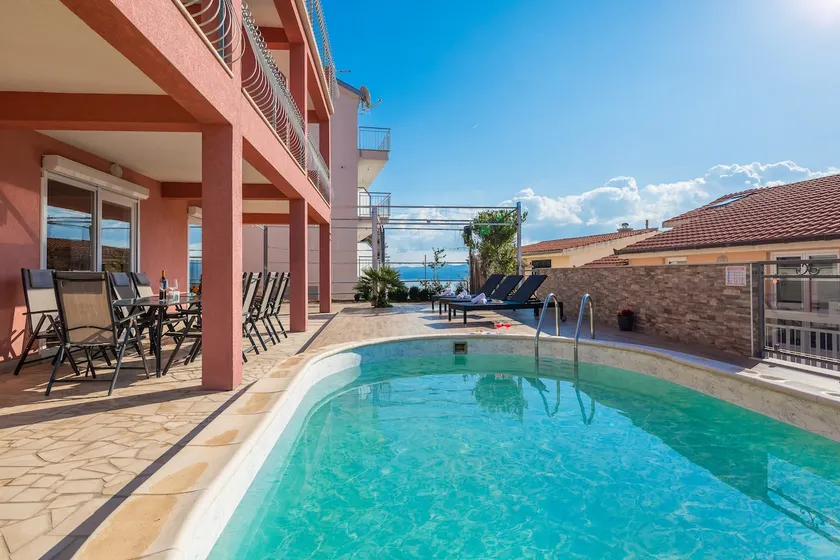 Agréable maison avec piscine privée, jardin et terrasse | Plage à proximité - Image 1