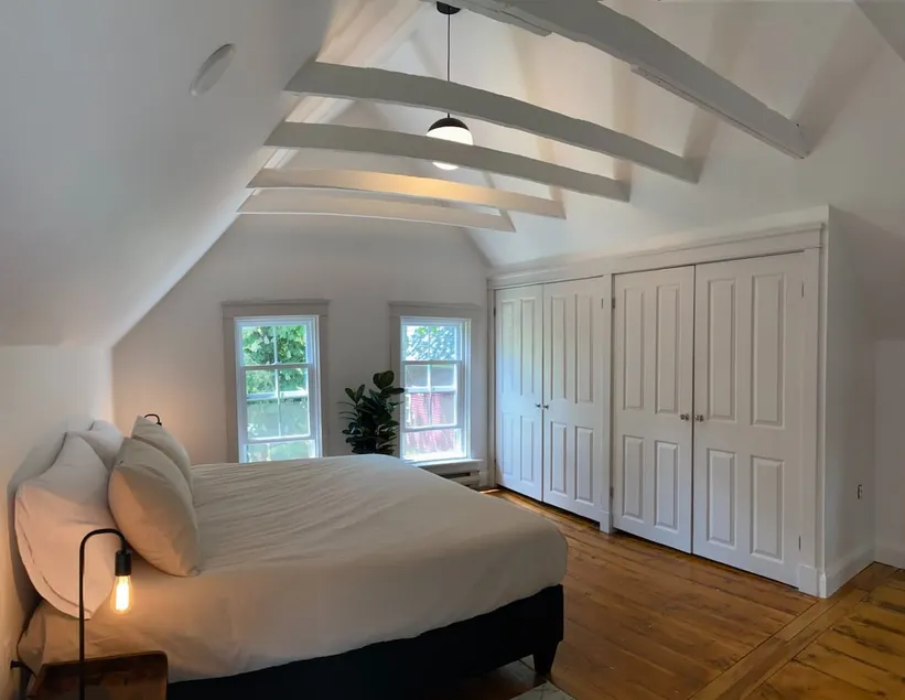 2 Bed on Main - Image 1