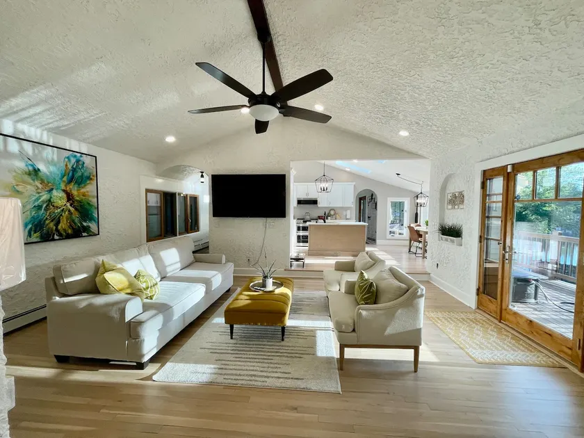 Private, Peaceful & Exquisite LAKE FRONT Property w EXPANSIVE HEATED POOL - Image 1