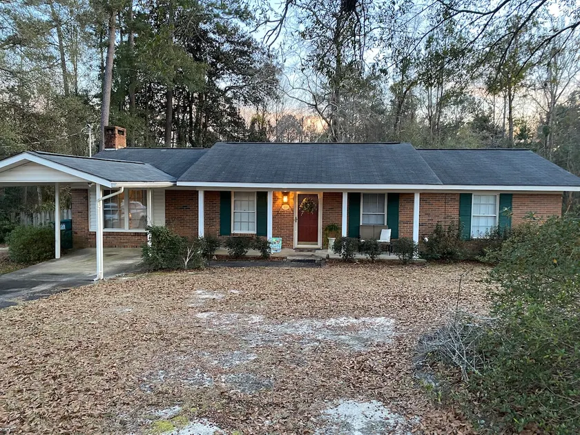 Emilee’s Place - Image 1