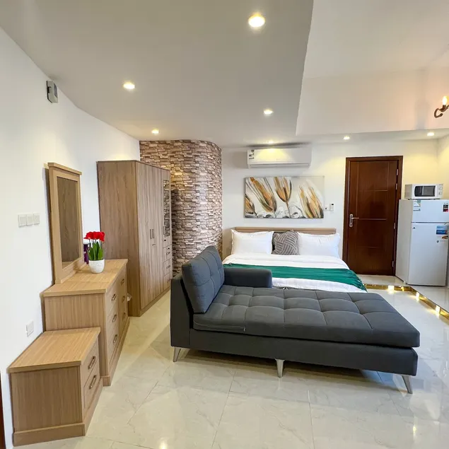 Premium Studio Sea View Luxury Studio with Partial View - Image 1