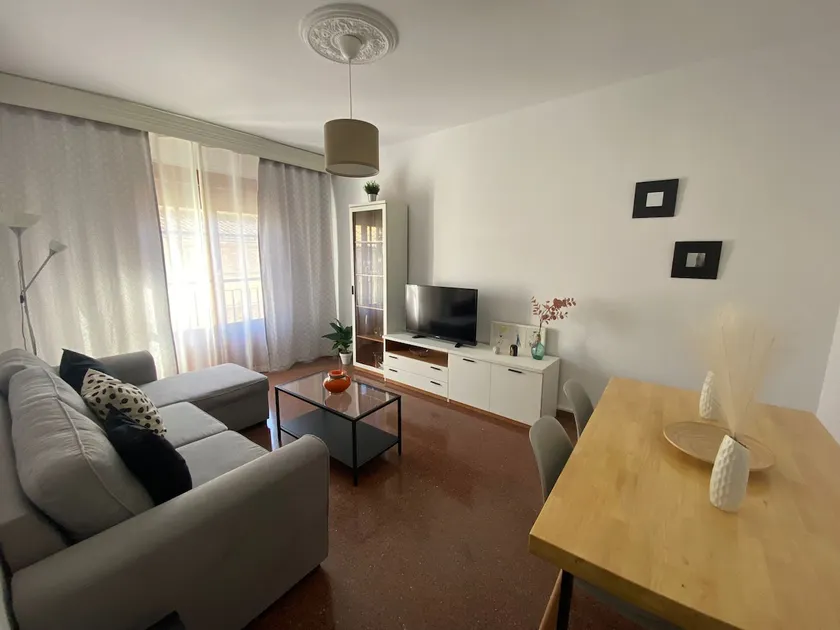 New and cozy apartment in center town - Image 1
