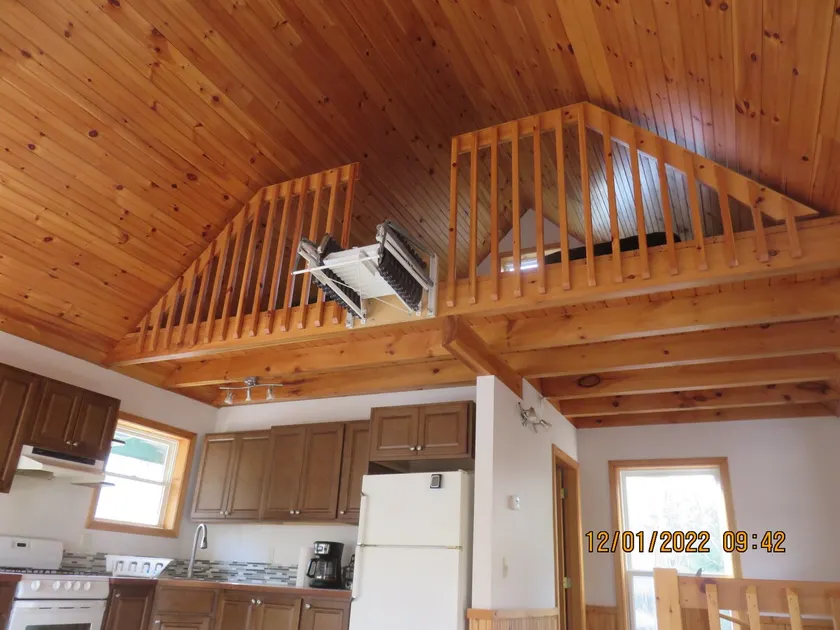 Beautiful modern log sided cabin - Image 1