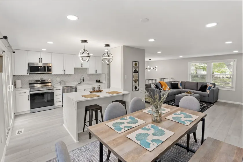 Beautiful Spacious Home in Herndon! - Image 1