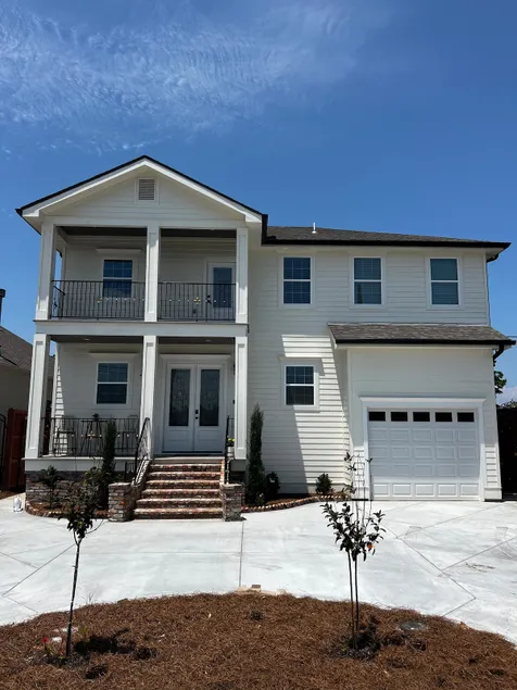 Newly constructed house in NOLA - Image 1