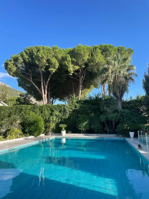 Portion of a villa within walking distance of Mondello. - Image 1