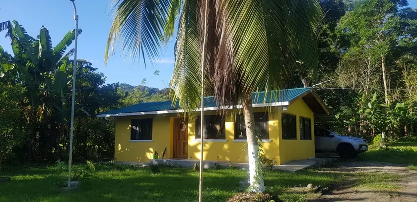 Villa Mina, safe area, facing the Cahuita National Park - Image 1
