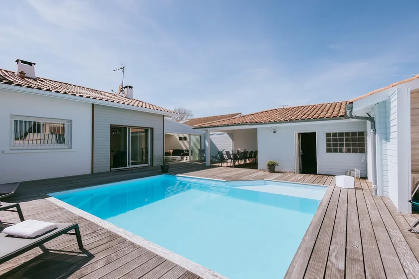 Maison Le Basta - Image 1