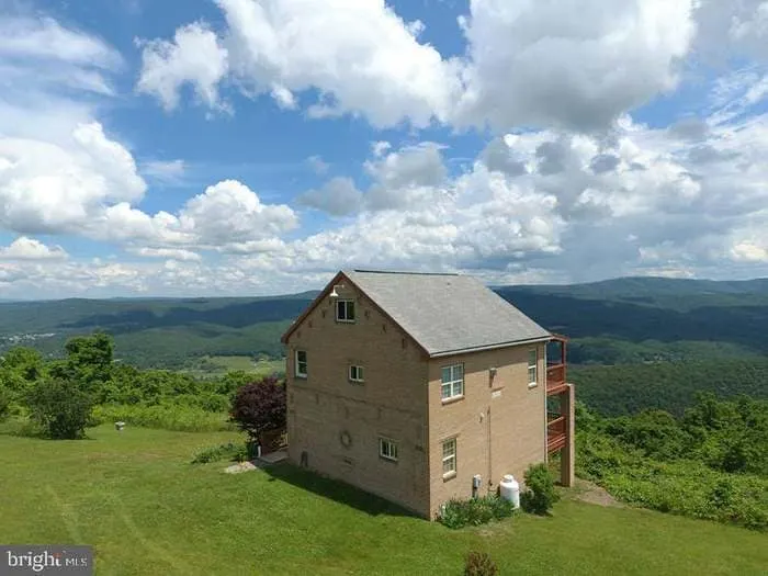 Skyview mountain lodge - Image 1