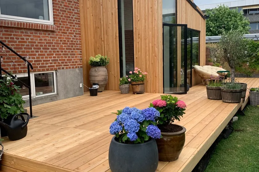 Close to beach & metro, with large garden, child-friendly - Image 1