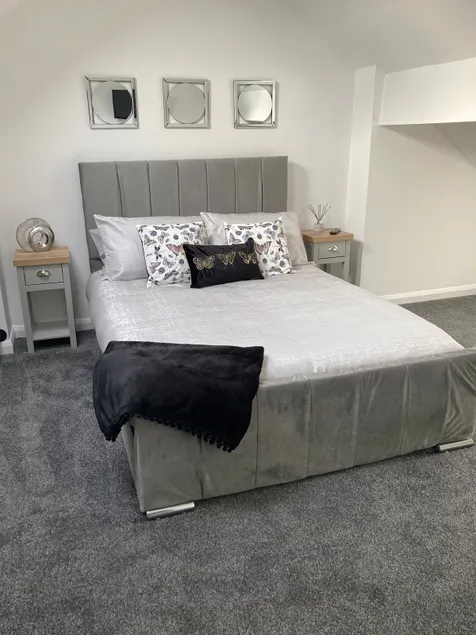 Home from home in this modern, spacious house - Image 1