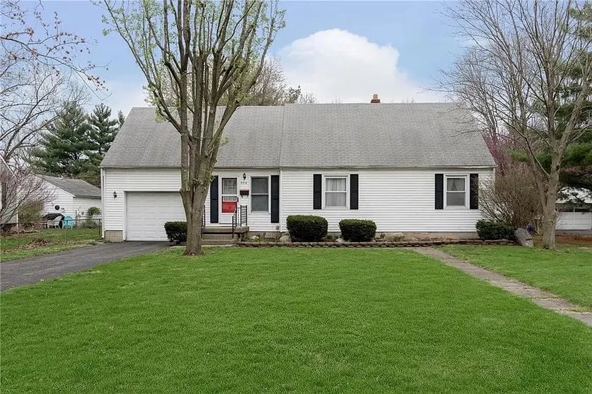 Entire Home: Walk to IMS, Spacious Fenced Yard - Image 1