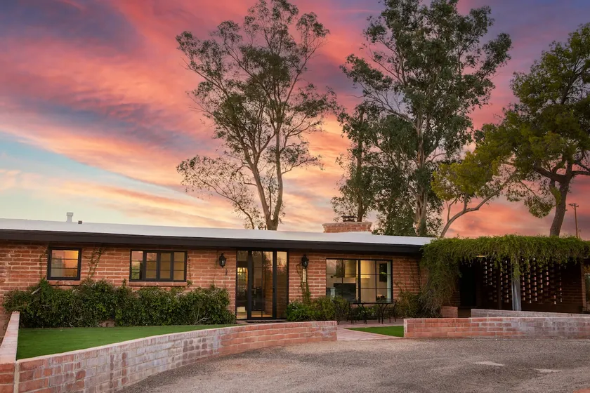 Historic Mid-Century Home in Quiet Neighborhood - Image 1