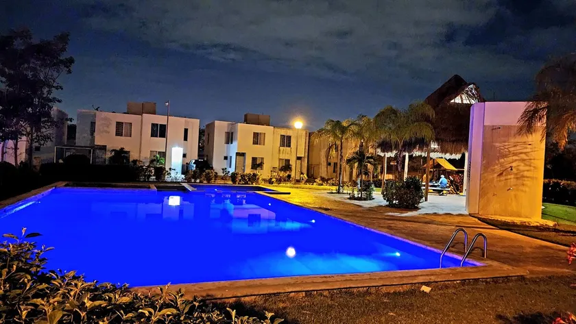New House-Pool-6 Guests-2 Bed-20 min Downtown - Image 1