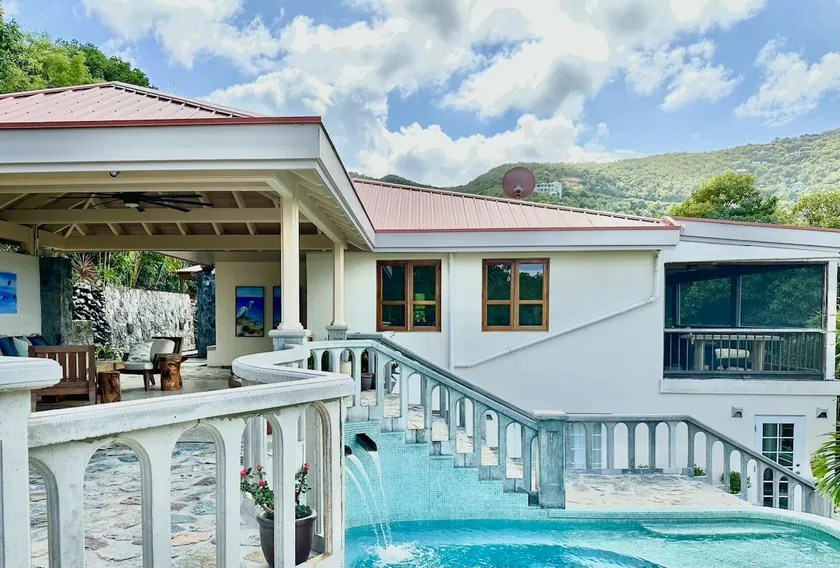 Waterfall Pool Villa with Private Mini Golf Course - Image 1