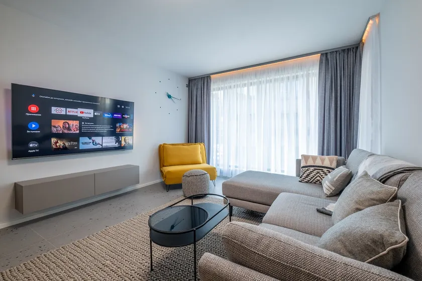 Emirates Luxury Apartment Free Parking Terrace - Image 1