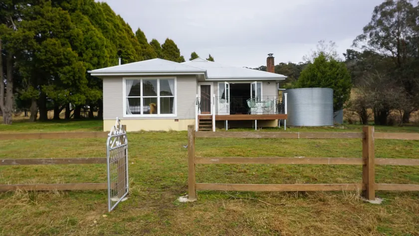Unique Country Retreat Taralga-Bannaby - Image 1