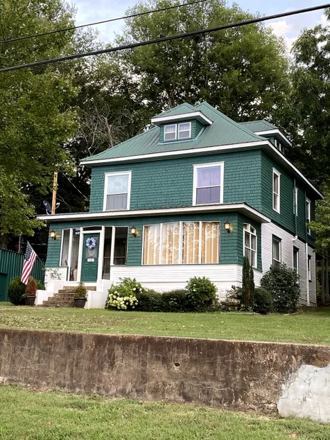 HD Williams House - Image 1