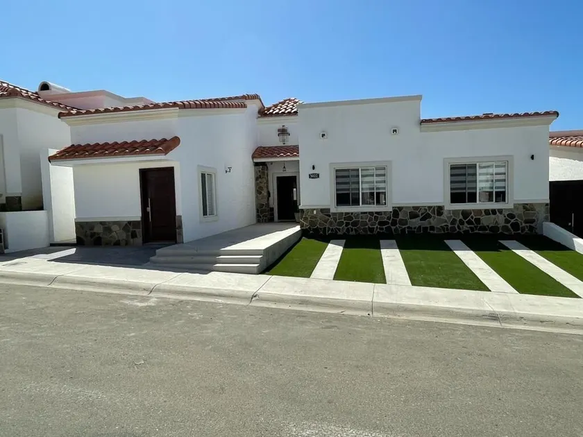 Rancho el Descanso Modern Home. - Image 1