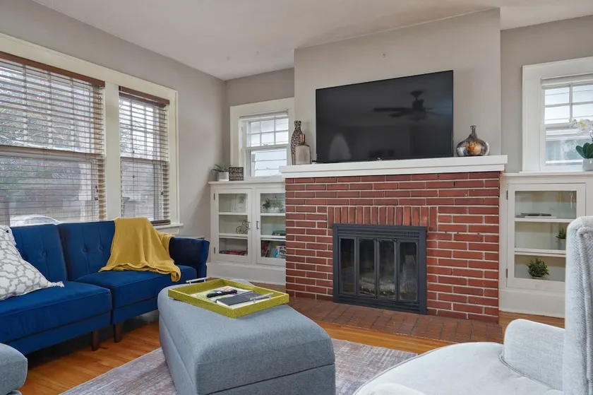 2 Living Areas & Kids' BunkRoom - Image 1