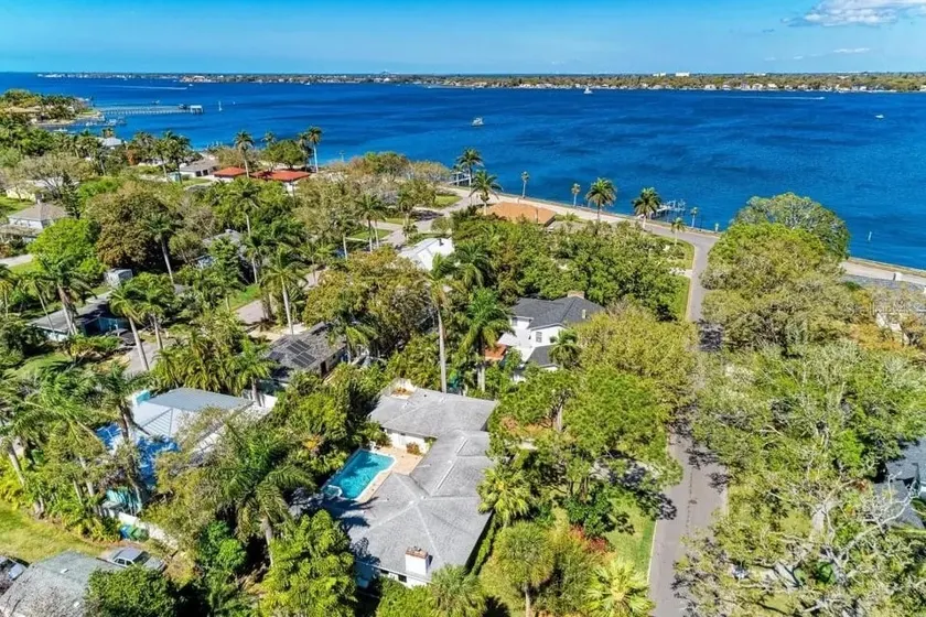 Luxe Remodel | Steps to River | Mins to Anna Maria - Image 1
