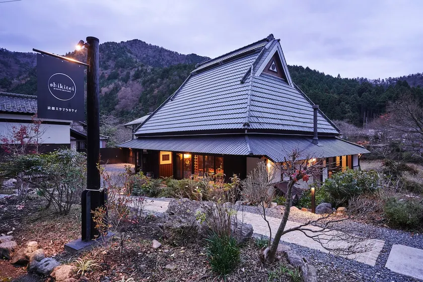 Riverside Private Villa by Crystal Streams - Image 1