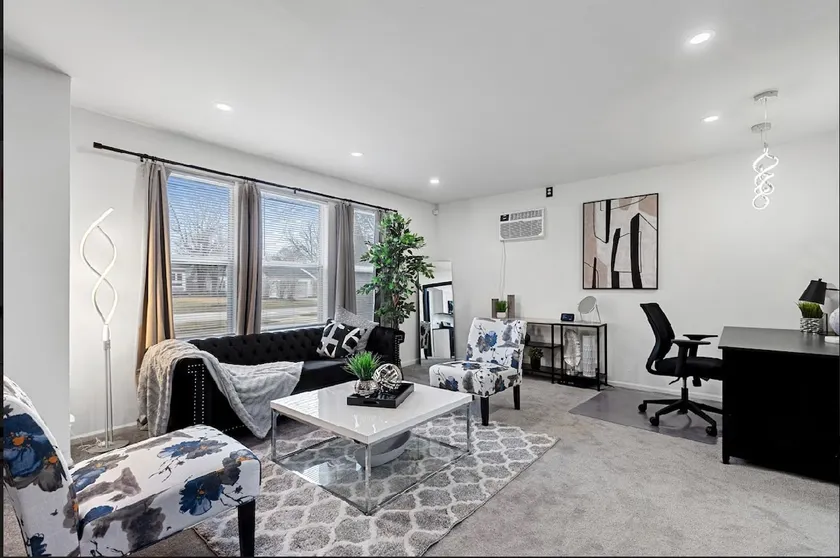 The executive suite - Image 1