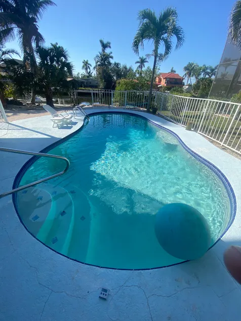 Sand shack retreat canal w/pool - Image 1