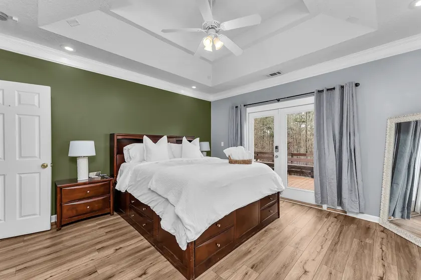 Cali King Suite on Main Floor|Augusta Area Getaway - Image 1