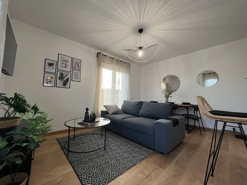 Apartment near Disneyland - Image 1