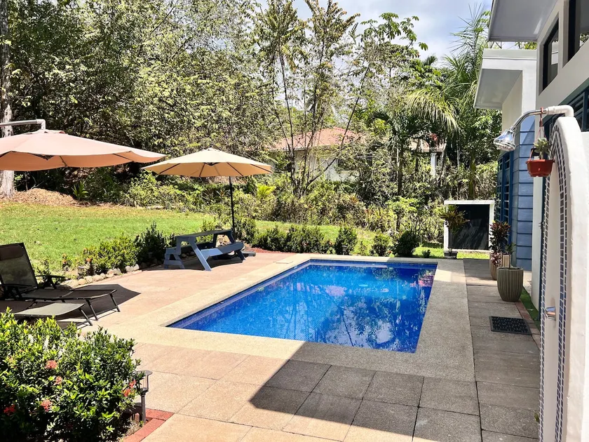 Private pool, 13 people, beautiful beach - Image 1