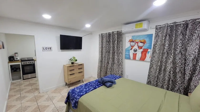 1 Bedroom Apartment in center of town. - Image 1