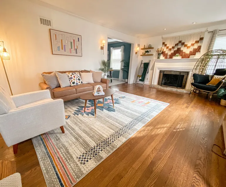 2 King Beds · Cozy Family Home Away from Home - Image 1